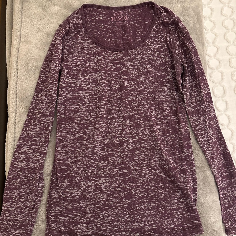 Mudd Longsleeve T-Shirt, Size Medium